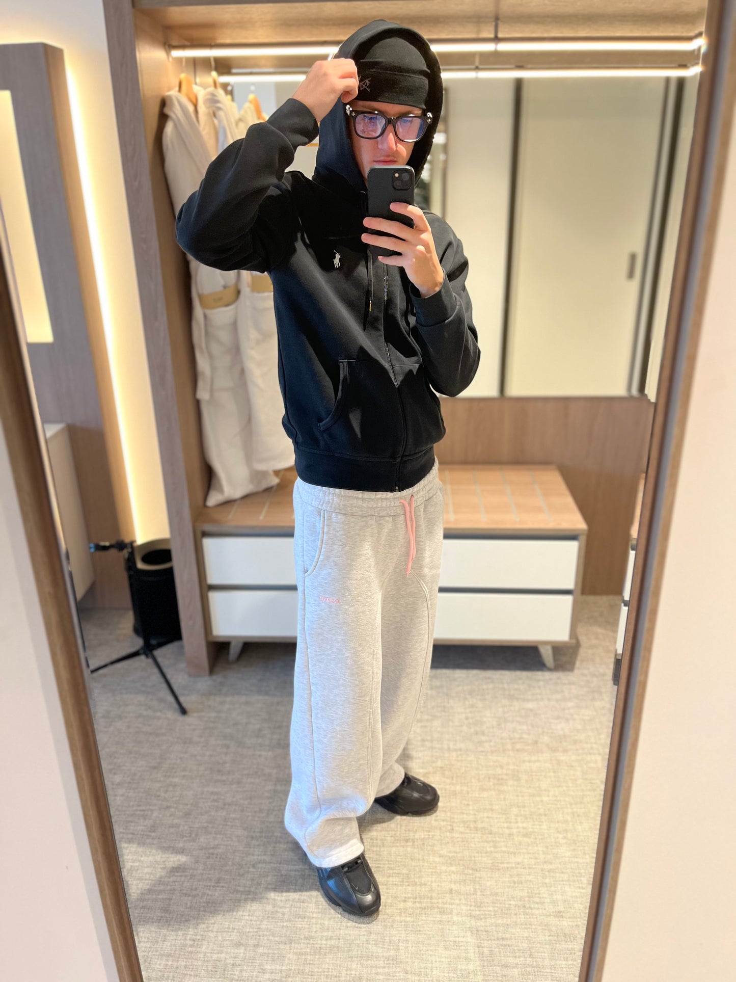 V1 JOGGER