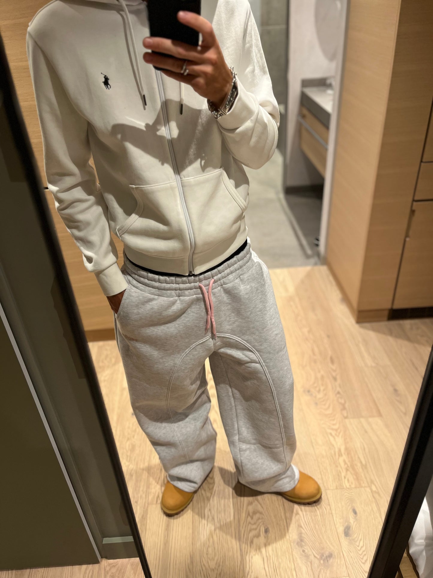 V1 JOGGER